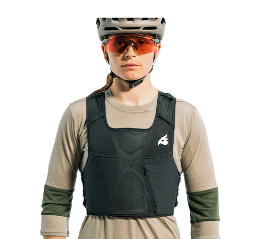 bluegrass-venture-vest-protektorenweste-mit-trinkblase image 1